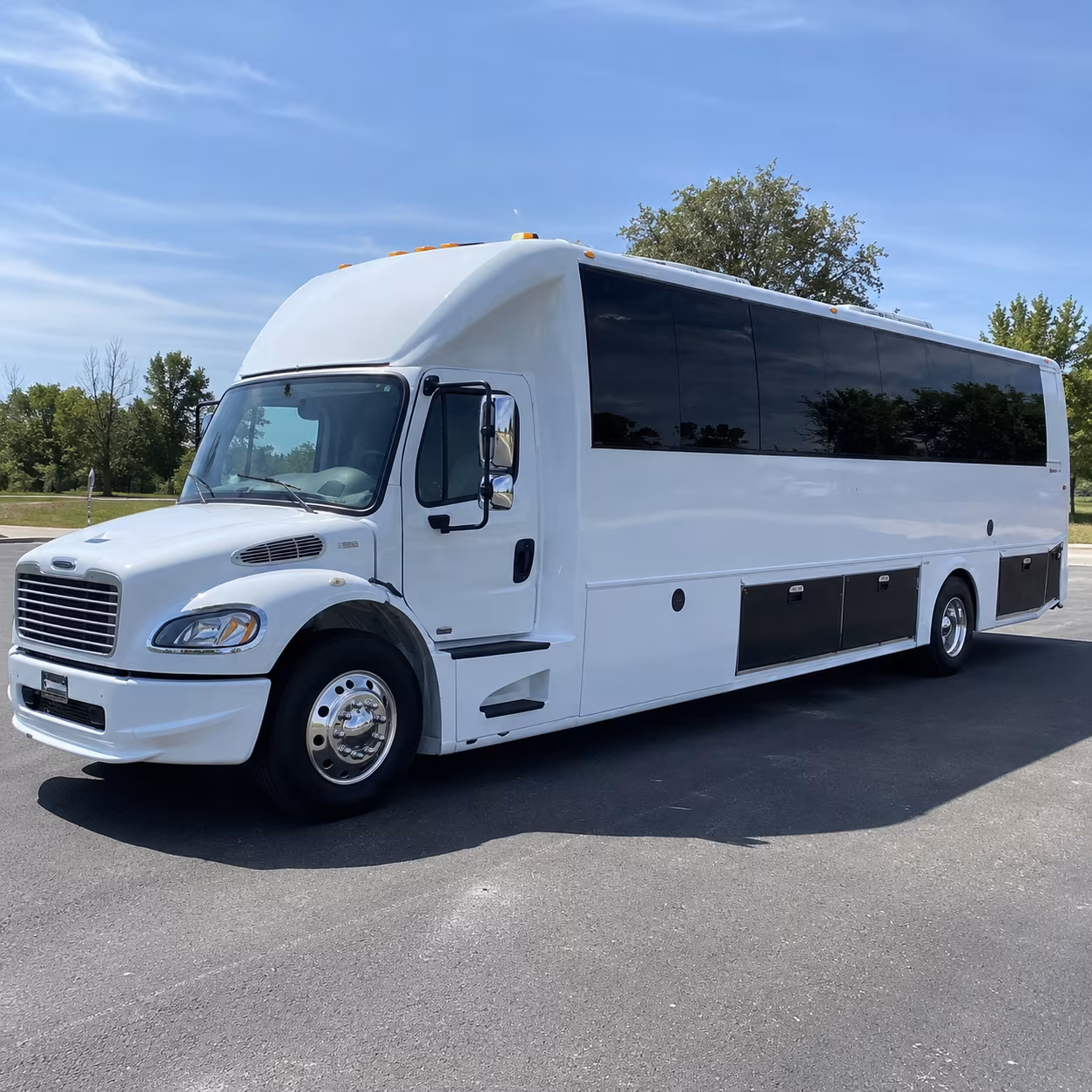 concord 40 passenger party bus